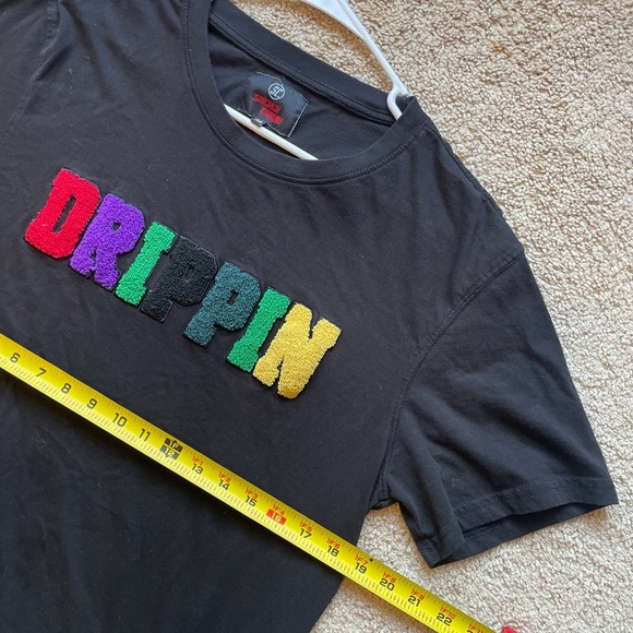 Sacred Crown DRIPPIN Raised Men’s Tshirt Size M - Picture 3 of 6